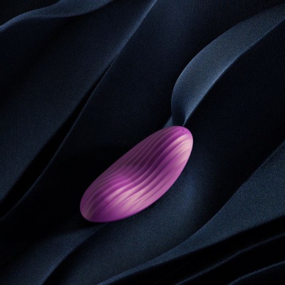 Edeny фиолетовый клиторальный стимулятор с управлением через приложение - интернет-магазине интимных товаров sexshot.ru с доставкой по Москве и России 